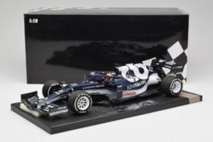 AlphaTauri AT02 #22 Y. Tsunoda Bahrain GP 2021 Minichamps 1:18 117210122 Metalli — kuva 6 / 6