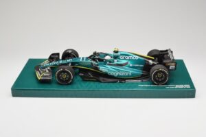 Aston Martin AMR22 #5 S. Vettel Last Race Abu Dhabi GP 2022 Minichamps 1:18 147222205 Hartsi