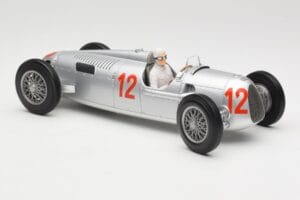 Auto Union Type C #12 H. Stuck Hungarian GP Budapest 1936 Minichamps 1:18 155361012 Metalli — kuva 4 / 6