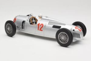 Auto Union Type C #12 H. Stuck Hungarian GP Budapest 1936 Minichamps 1:18 155361012 Metalli — kuva 5 / 6