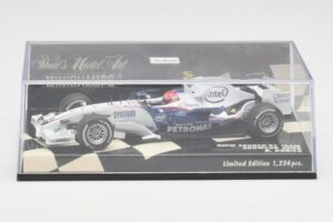 BMW Sauber F1.08 #4 R. Kubica Showcar 2008 Minichamps 1:43 400080084 Metalli — kuva 5 / 5
