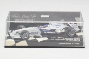BMW Sauber F1.06 J. Villeneuve Wedding Edition F1 2006 Minichamps 1:43 400060117 Metalli — kuva 4 / 5