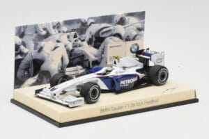 BMW Sauber F1.09 #6 N. Heidfeld F1 2009 v2 Minichamps 1:43 80422155795 Metalli — kuva 2 / 5