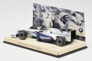 BMW Sauber F1.09 #6 N. Heidfeld F1 2009 v2 Minichamps 1:43 80422155795 Metalli — kuva 3 / 5