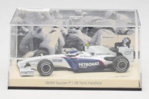 BMW Sauber F1.09 #6 N. Heidfeld F1 2009 v2 Minichamps 1:43 80422155795 Metalli — kuva 5 / 5