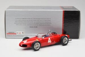 Ferrari 156 Sharknose P. Hill / W. von Trips Belgian GP 1961 CMC 1:18 M-070 Metalli — kuva 6 / 6