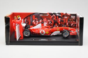 Ferrari F2003-GA F1 Constructors World Champions 2003 Hot Wheels 1:18 G3764 Metalli — kuva 6 / 7