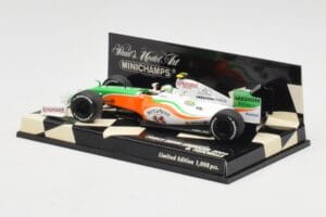 Force India Mercedes VJM02 #21 G. Fisichella Showcar 2009 Minichamps 1:43 400090091 Metalli — kuva 3 / 5