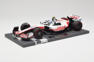 Haas VF-22 #47 M. Schumacher Brazilian GP 2022 Minichamps 1:18 117222147 Hartsi — kuva 2 / 7