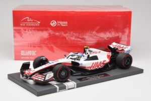 Haas VF-22 #47 M. Schumacher Brazilian GP 2022 Minichamps 1:18 117222147 Hartsi — kuva 7 / 7
