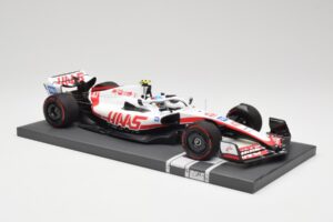 Haas VF-22 #47 M. Schumacher British GP 2022 Minichamps 1:18 117221047 Hartsi — kuva 4 / 7