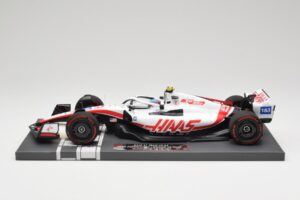 Haas VF-22 #47 M. Schumacher British GP 2022 Minichamps 1:18 117221047 Hartsi