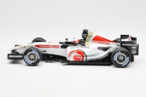Honda RA106 Honda Racing Team J. Button F1 Showcar 2006 Minichamps 1:18 BUTTON001 Metalli — kuva 3 / 6