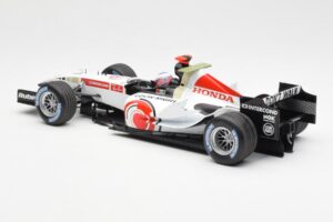 Honda RA106 Honda Racing Team R. Barrichello F1 Showcar 2006 Minichamps 1:18 08MF1-06B-CRB18 Metalli — kuva 5 / 6