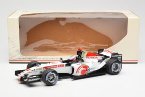 Honda RA106 Honda Racing Team R. Barrichello F1 Showcar 2006 Minichamps 1:18 08MF1-06B-CRB18 Metalli — kuva 6 / 6