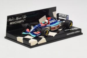 Jordan Hart 192 #32 S. Modena Race Car 1992 Minichamps 1:43 400920032 Metalli — kuva 2 / 5