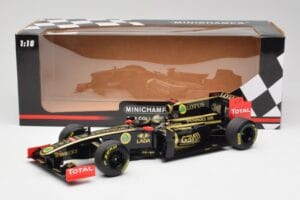 Lotus Renault GP R31 #10 B. Senna F1 2011 Minichamps 1:18 150110079-C1 Metalli — kuva 7 / 7