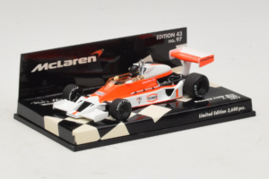 McLaren M26 Ford J. Hunt F1 1977 Minichamps 1:43 530774301 Metalli — kuva 2 / 5