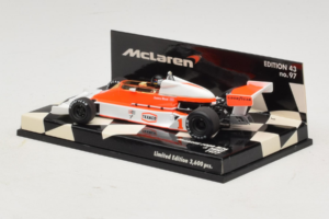 McLaren M26 Ford J. Hunt F1 1977 Minichamps 1:43 530774301 Metalli — kuva 3 / 5