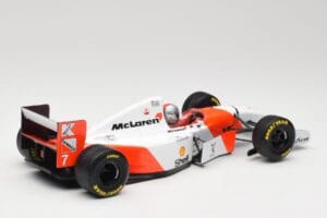 McLaren Ford MP4/8 #7 M. Andretti European GP 1993 Minichamps 1:18 530931827 Hartsi — kuva 2 / 7