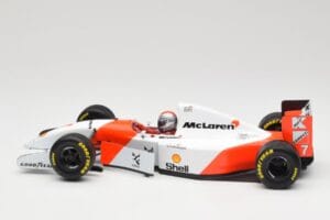 McLaren Ford MP4/8 #7 M. Andretti European GP 1993 Minichamps 1:18 530931827 Hartsi — kuva 3 / 7