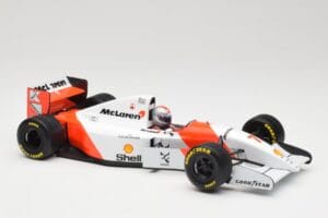 McLaren Ford MP4/8 #7 M. Andretti European GP 1993 Minichamps 1:18 530931827 Hartsi — kuva 4 / 7