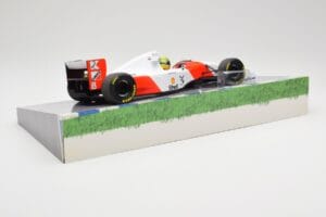McLaren Ford MP4/8 #8 A. Senna Winner Australian GP 1993 Minichamps 1:18 543933838 Metalli — kuva 3 / 7