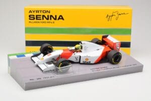 McLaren Ford MP4/8 #8 A. Senna Winner Australian GP 1993 Minichamps 1:18 543933838 Metalli — kuva 7 / 7