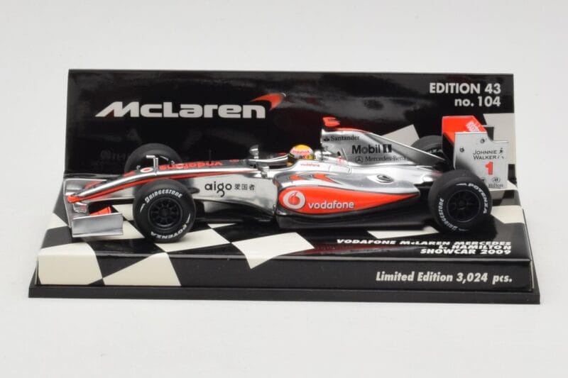 McLaren Mercedes MP4-24 #1 L. Hamilton Showcar 2009 Minichamps 1:43 530094371 Metalli