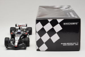 McLaren MP4/19 Mercedes D. Coulthard F1 2004 Minichamps 1:18 530041805 Metalli — kuva 6 / 7