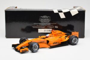 McLaren MP4-20 Mercedes G. Paffett Interim Test Car 2006 Minichamps 1:18 530061895 Metalli — kuva 6 / 6