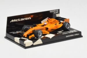McLaren Mercedes MP4-20 G. Paffett Test Car 2006 Minichamps 1:43 530064395 Metalli — kuva 2 / 5