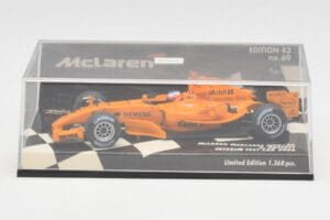 McLaren Mercedes MP4-20 G. Paffett Test Car 2006 Minichamps 1:43 530064395 Metalli — kuva 5 / 5