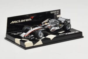 McLaren Mercedes MP4-20 #10 J-P. Montoya Race Car 2005 Minichamps 1:43 530054310 Metalli — kuva 2 / 5