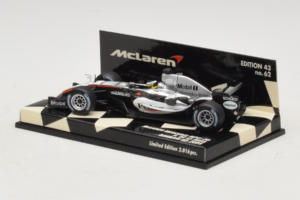 McLaren MP4-20 Mercedes P. de la Rosa F1 2005 Minichamps 1:43 530054315 Metalli — kuva 3 / 5