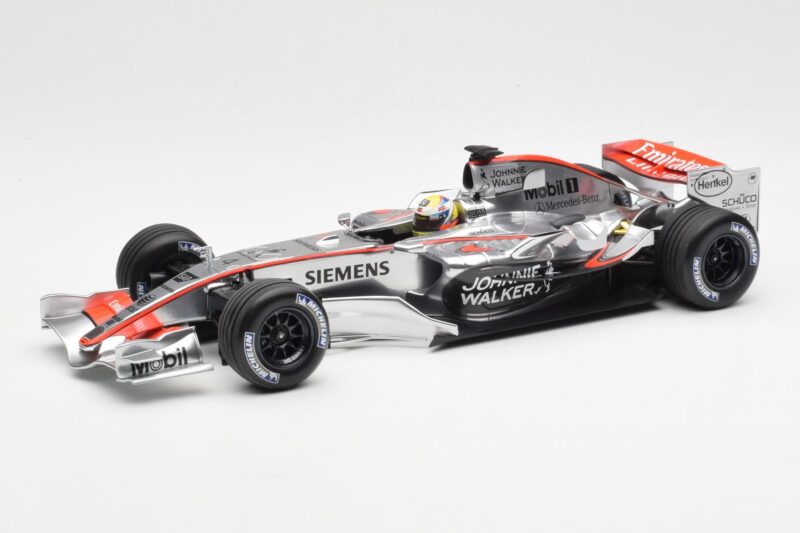 McLaren Mercedes MP4-21 #4 J.P. Montoya F1 2006 Minichamps 1:18 530061804 Metalli