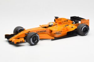 McLaren MP4-21 Mercedes #4 J.P. Montoya Interim Livery 2006 Minichamps 1:18 530061874 Metalli