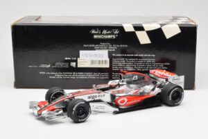 McLaren MP4-21 Mercedes #4 J-P. Montoya Showcar 2006 Minichamps 1:18 MONTOYA002 Metalli — kuva 6 / 6