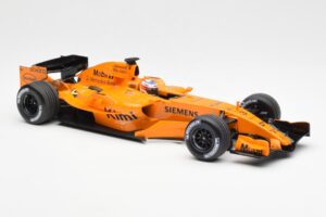 McLaren MP4-21 Mercedes #3 K. Raikkonen Interim Livery 2006 Minichamps 1:18 530061873 Metalli — kuva 4 / 6