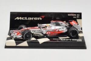 McLaren Mercedes MP4-23 #22 L. Hamilton Race Car 2008 Minichamps 1:43 530084322 Metalli