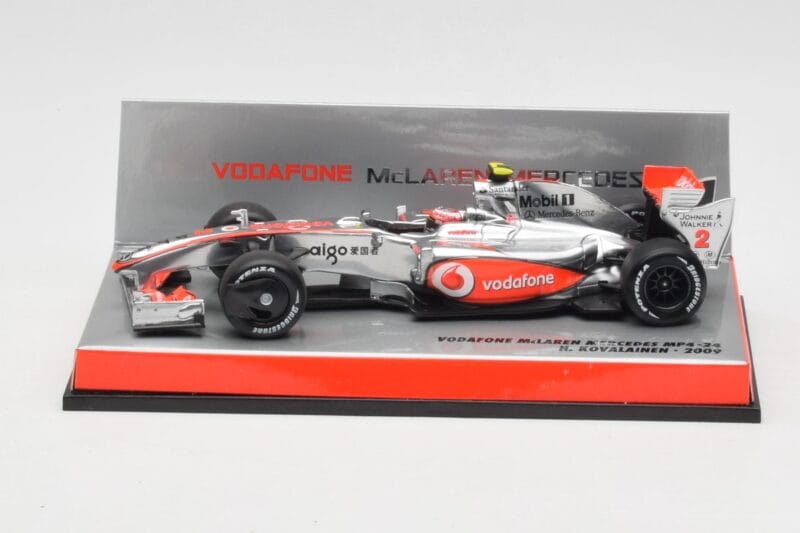 McLaren Mercedes MP4-24 #2 H. Kovalainen Race Car 2009 Minichamps 1:43 503094302 Metalli