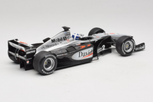 McLaren MP4-15 #2 D. Coulthard F1 2000 Minichamps 1:18 B66962118 Metalli — kuva 2 / 6