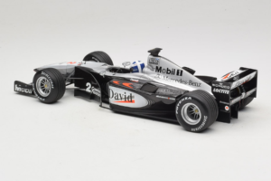 McLaren MP4-15 #2 D. Coulthard F1 2000 Minichamps 1:18 B66962118 Metalli — kuva 5 / 6
