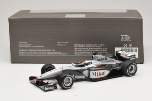 McLaren MP4-15 #1 M. Hakkinen F1 2000 Minichamps 1:18 B66962117 Metalli — kuva 6 / 6
