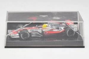 McLaren MP4-22 L. Hamilton F1 Showcar 2007 Minichamps 1:43 530074372 Metalli — kuva 3 / 5