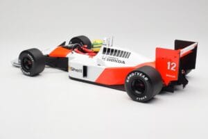 McLaren Honda MP4/4 Marlboro #12 A. Senna F1 World Champion 1988 Minichamps 1:12 540881212 Metalli — kuva 5 / 6