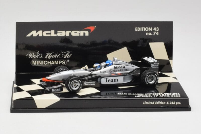 McLaren MP4/98T 2-Seater M. Hakkinen / E. Hakkinen F1 2000 Minichamps 1:43 530984378 Metalli