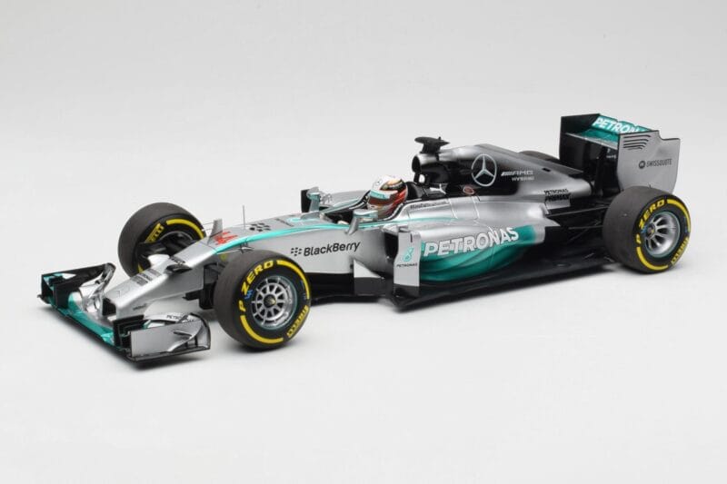 Mercedes AMG Petronas W05 #44 L. Hamilton F1 World Champion 2014 Minichamps 1:18 186140044 Metalli