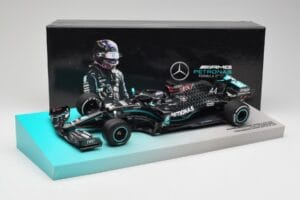 Mercedes AMG Petronas W11 #44 L. Hamilton Winner British GP 2020 Minichamps 1:18 113200444 Metalli — kuva 7 / 7