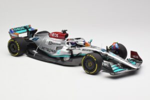 Mercedes AMG W13 E Performance Petronas #63 G. Russell Miami GP 2022 Minichamps 1:18 110220563 Metalli — kuva 4 / 7